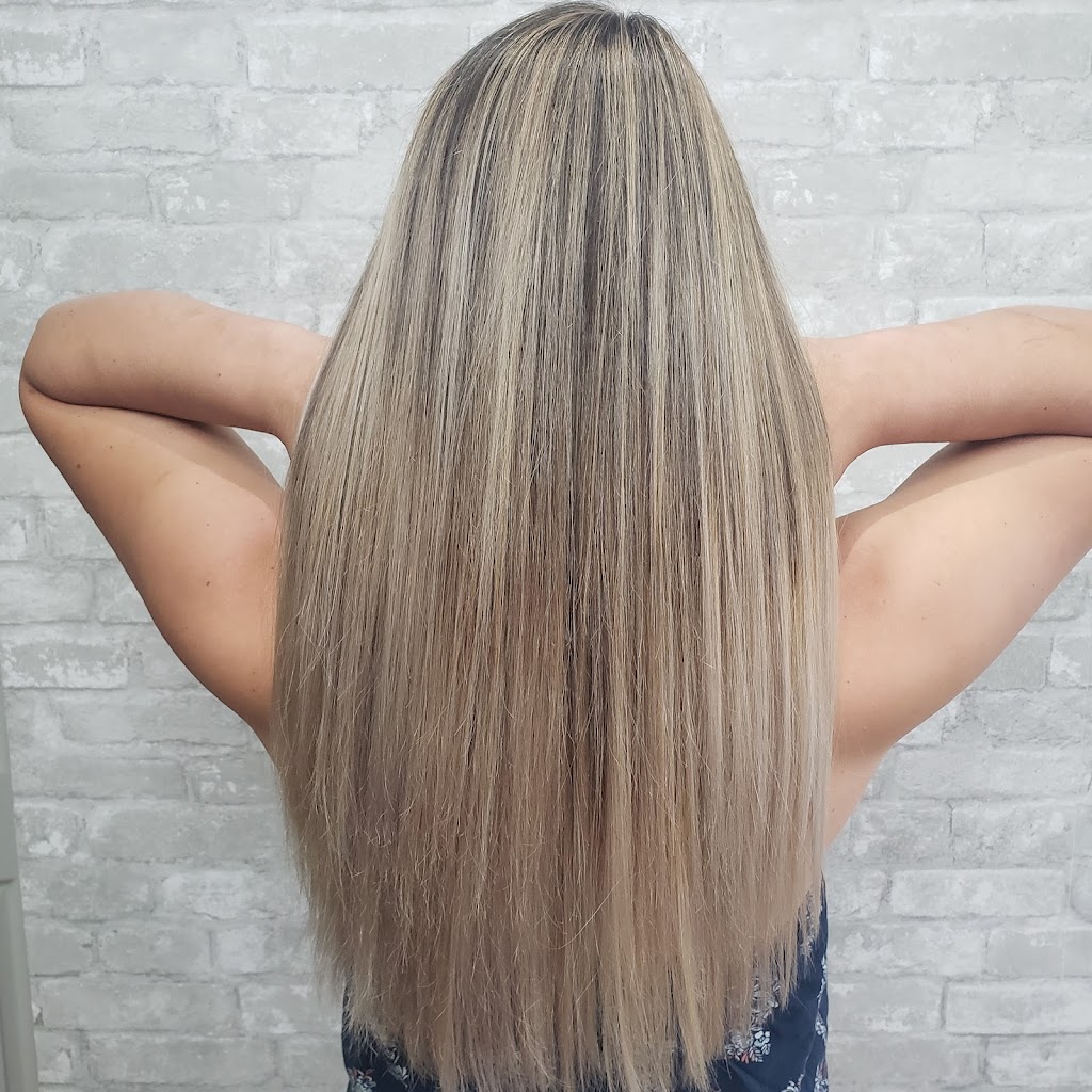 Northern Hair Company | 120 Wellington St, Bracebridge, ON P1L 1E2, Canada | Phone: (519) 319-1128