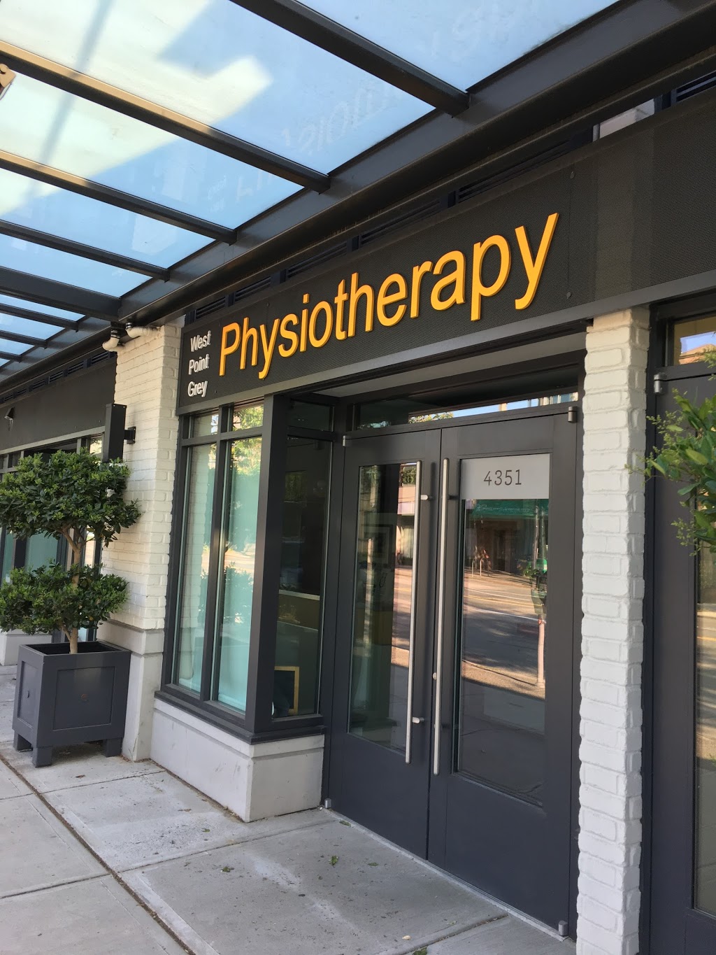 West Point Grey Physiotherapy | 4351 W 10th Ave, Vancouver, BC V6R 2H6, Canada | Phone: (604) 224-3235
