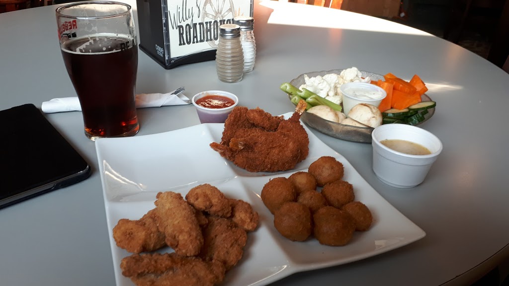 Willys Roadhouse | 606 Railway Ave S, Bethune, SK S0G 0H0, Canada | Phone: (306) 638-3023