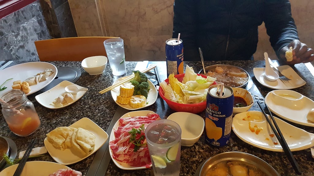 Chili Hot Pot Chinese Restaurant | 7219 104 St NW, Edmonton, AB T6E 4B8, Canada | Phone: (780) 989-0831