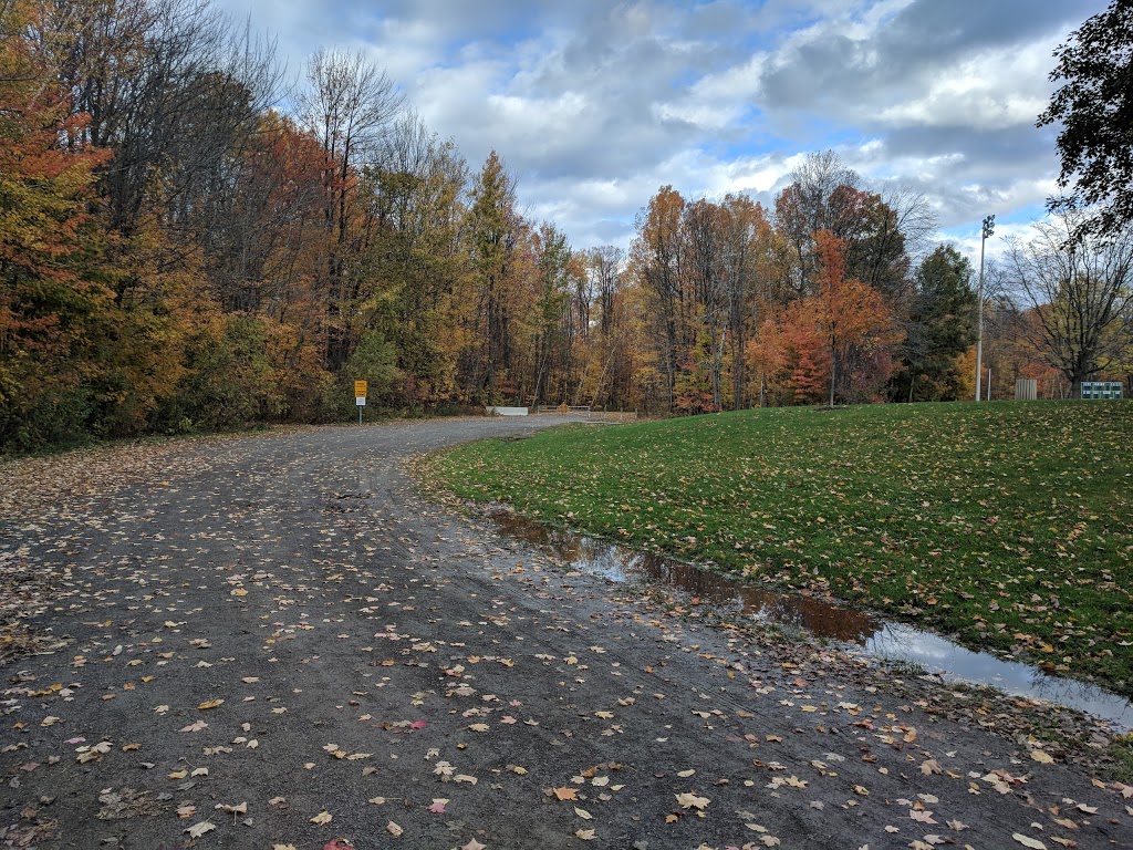 Chapel Hill Park | 1556 Forest Valley Dr, Orléans, ON K1C 6G9, Canada