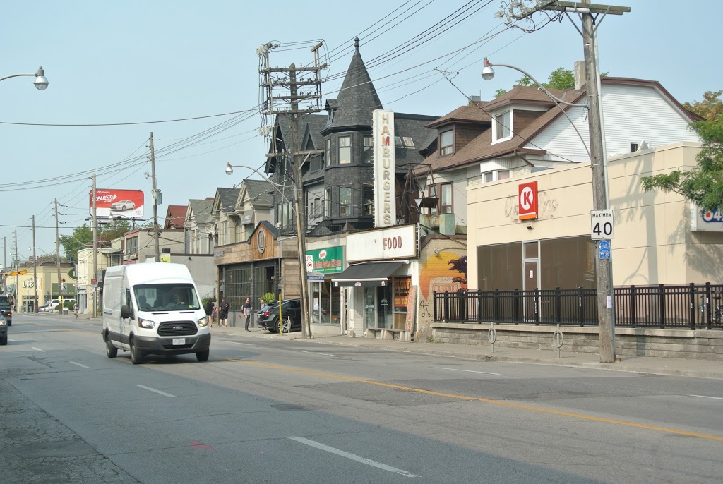 Circle K | 150 Dupont St, Toronto, ON M5R 2E6, Canada | Phone: (416) 850-9636