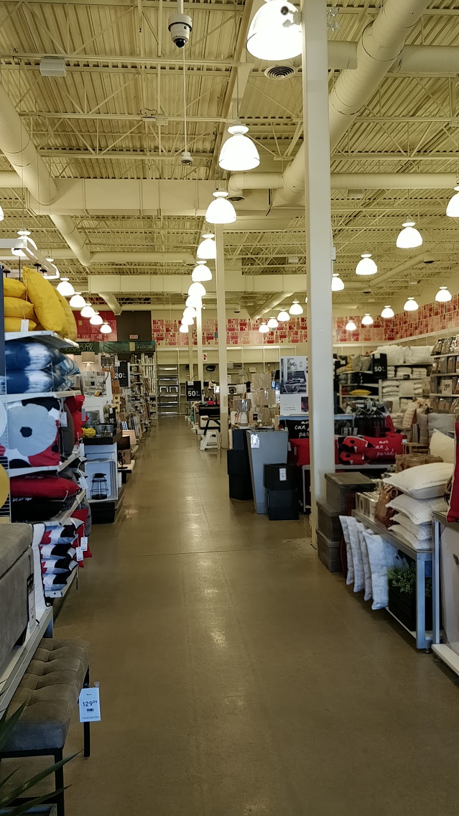 Bouclair Chomedey, Laval | 510 A. Chomedey, Laval, QC H7X 3S9, Canada | Phone: (450) 969-0281