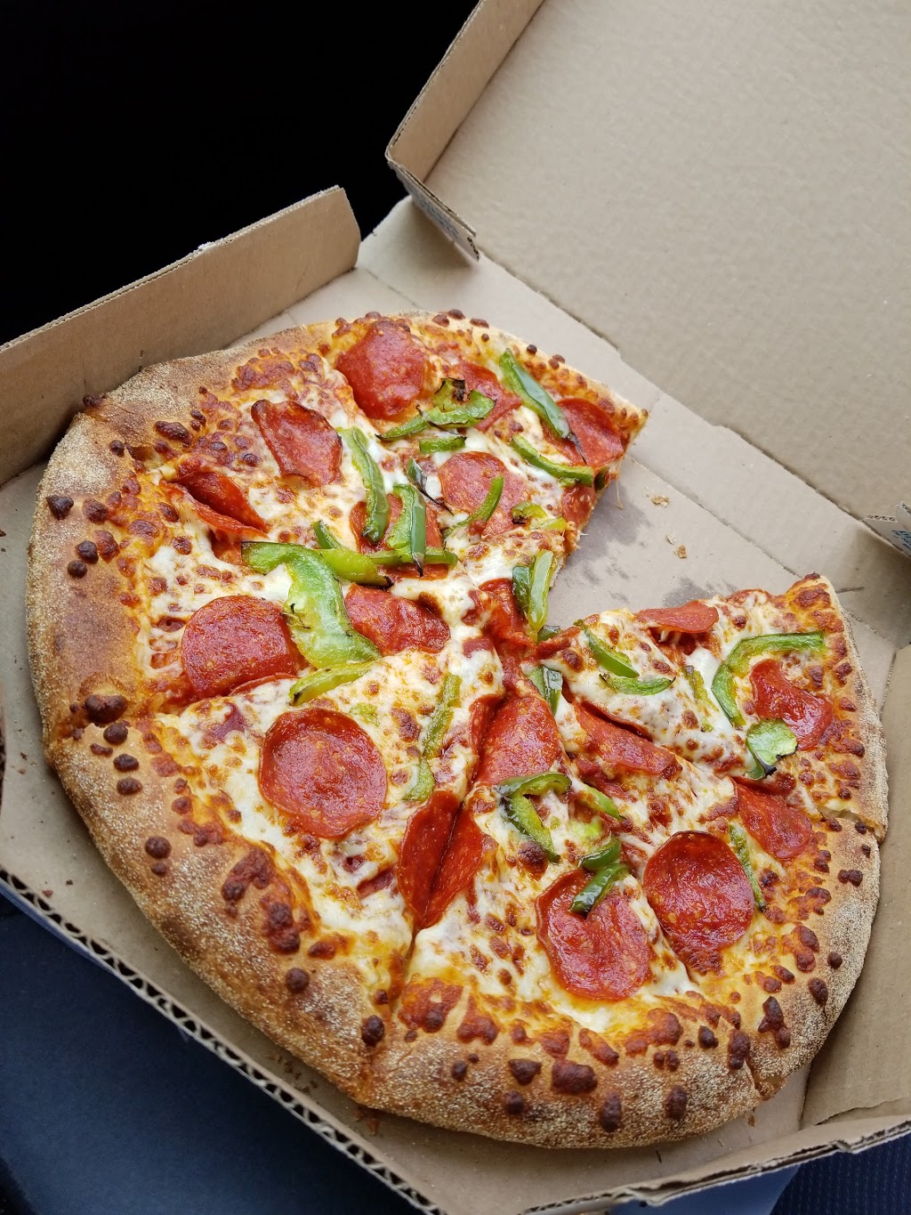 Dominos Pizza | 1622 Boulevard de la Concorde E, Laval, QC H7G 2E7, Canada | Phone: (450) 629-5555