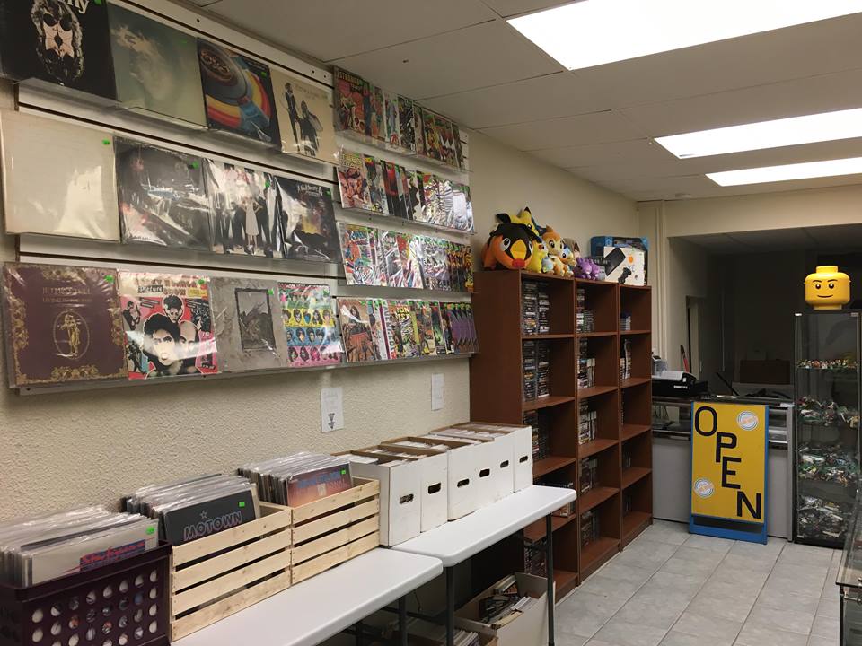 Chads Game Room | 26 King St W, Bowmanville, ON L1C 1R3, Canada | Phone: (905) 697-2170
