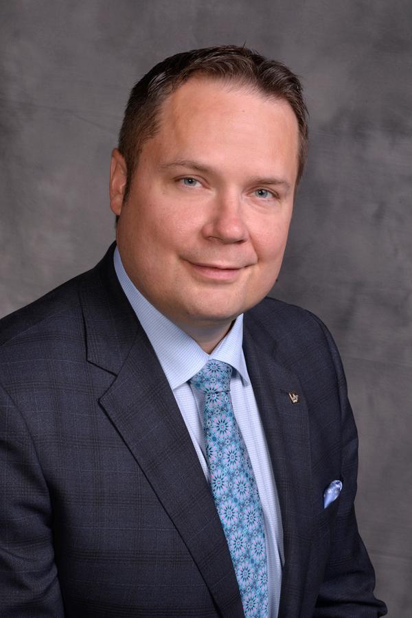 Edward Jones - Financial Advisor: Nathan Osterhout | 13245 140 Ave NW Suite 207, Edmonton, AB T6V 0E4, Canada | Phone: (780) 472-1688