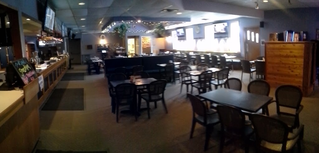 Main Beach Bar & Grill | Katepwa Beach, 6 Regina Ave, Lebret, SK S0G 2Y0, Canada | Phone: (306) 332-4696