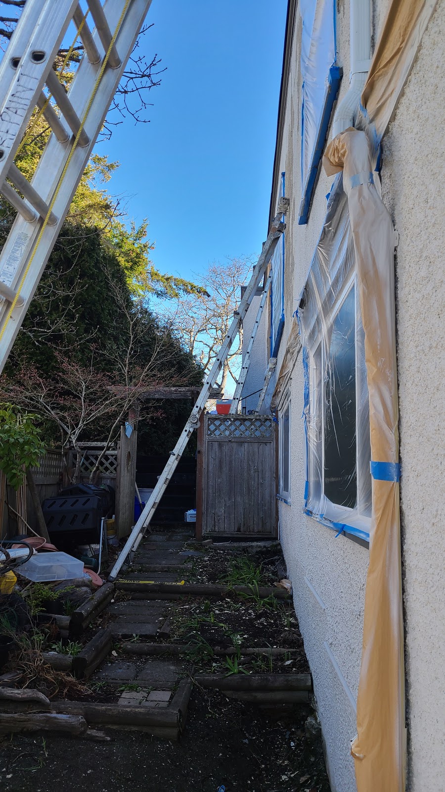 Doctor Repainting Inc. | 114 Savannah Ave, Victoria, BC V8X 1S6, Canada | Phone: (778) 533-3570