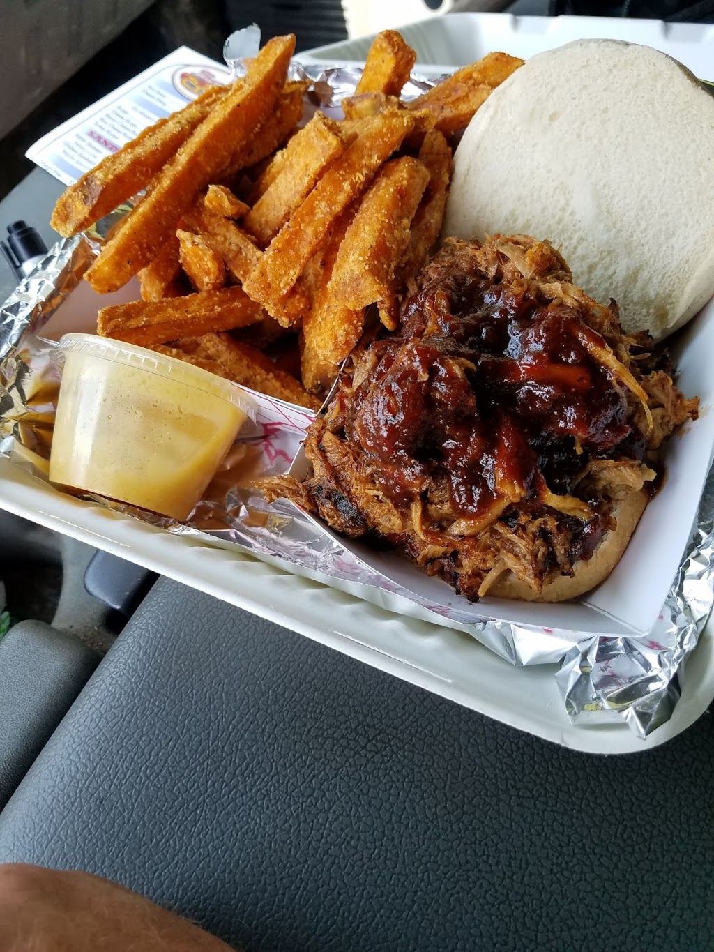 Rayzors Dawg House | 8178 N Main St, Eden, NY 14057, USA | Phone: (716) 575-4331