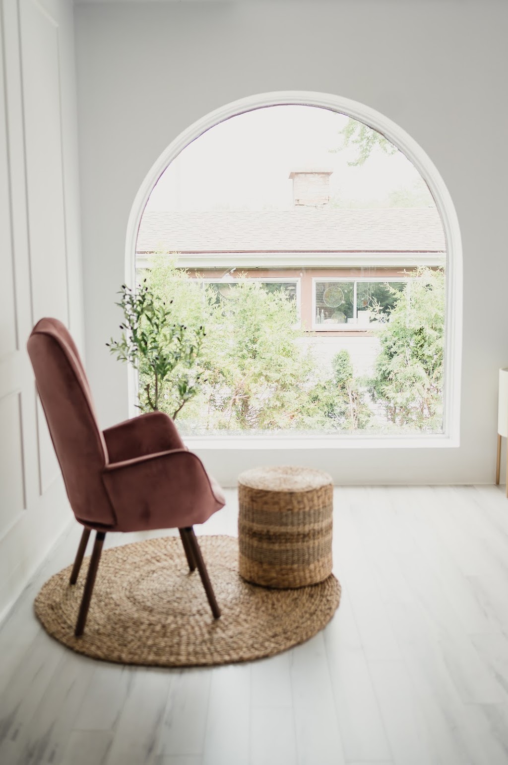 Studio Arc | 482 Bd Beaconsfield #202, Beaconsfield, QC H9W 4C4, Canada | Phone: (514) 609-1804