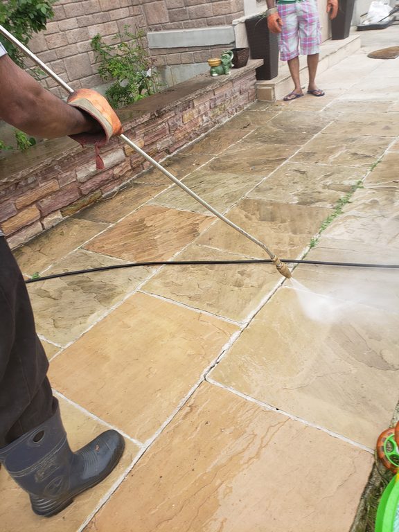 Pressure Water Clean | 37 Bottomwood St, Brampton, ON L6S 0B3, Canada | Phone: (416) 779-9106