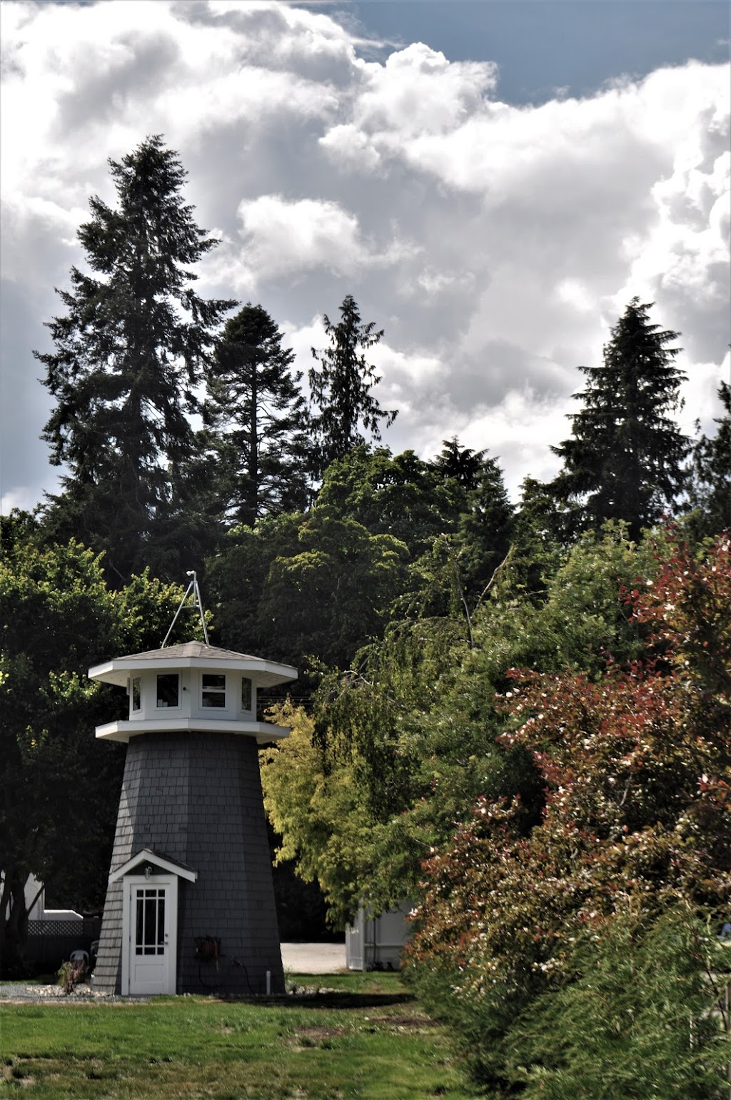 Lighthouse RV Park | 8256 Island Hwy S, Fanny Bay, BC V0R 1W0, Canada | Phone: (604) 834-8972