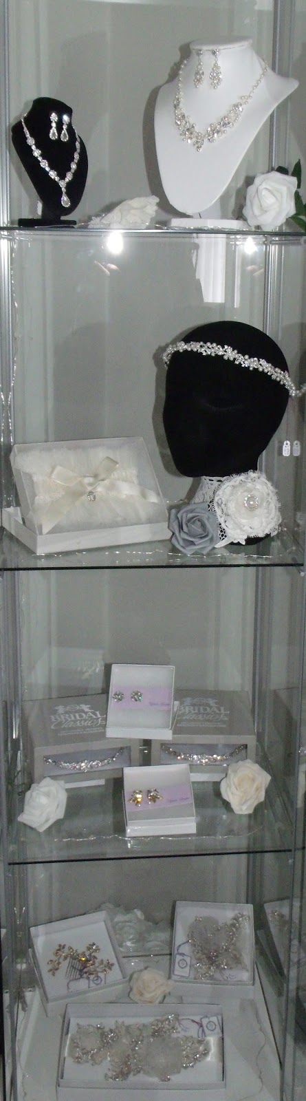 Memories Bridal | 17 Ross St, Barrie, ON L4N 1E8, Canada | Phone: (705) 333-9179
