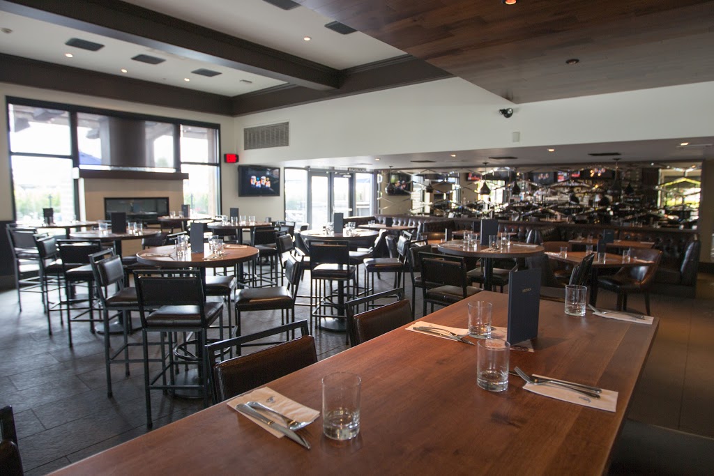 Earls Kitchen + Bar | 6339 200 St Unit 600, Langley City, BC V2Y 1A2, Canada | Phone: (604) 534-8750