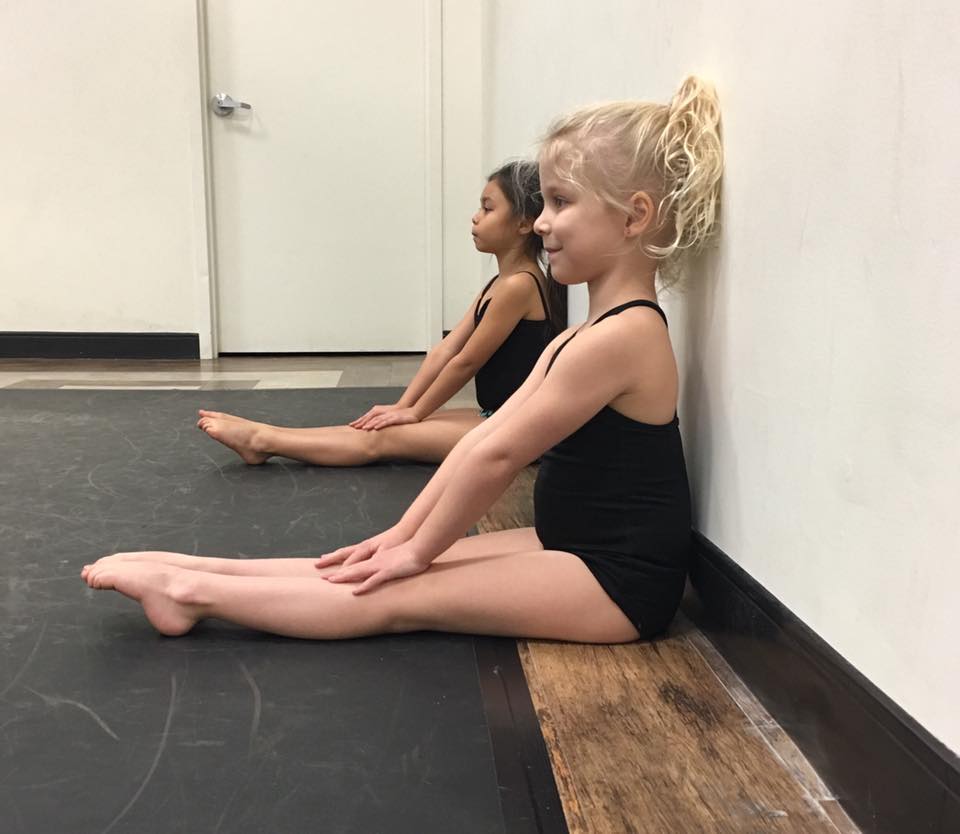 Beyond Dance Academy | 245 Wyecroft Rd #2, Oakville, ON L6K 3Y6, Canada | Phone: (905) 845-5440