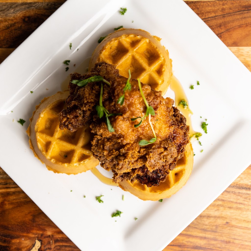 Manhattin Kitchen & Eatery | 200 Carnwith Dr E Unit 9, Whitby, ON L1M 0A1, Canada | Phone: (905) 655-3700