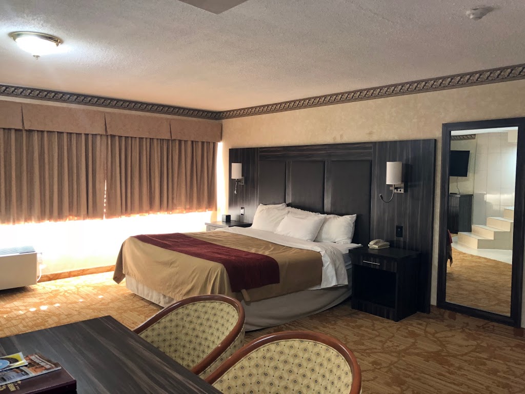 Mississauga Inn & Suites | 2420 Surveyor Rd, Mississauga, ON L5N 4E6, Canada | Phone: (905) 858-8600