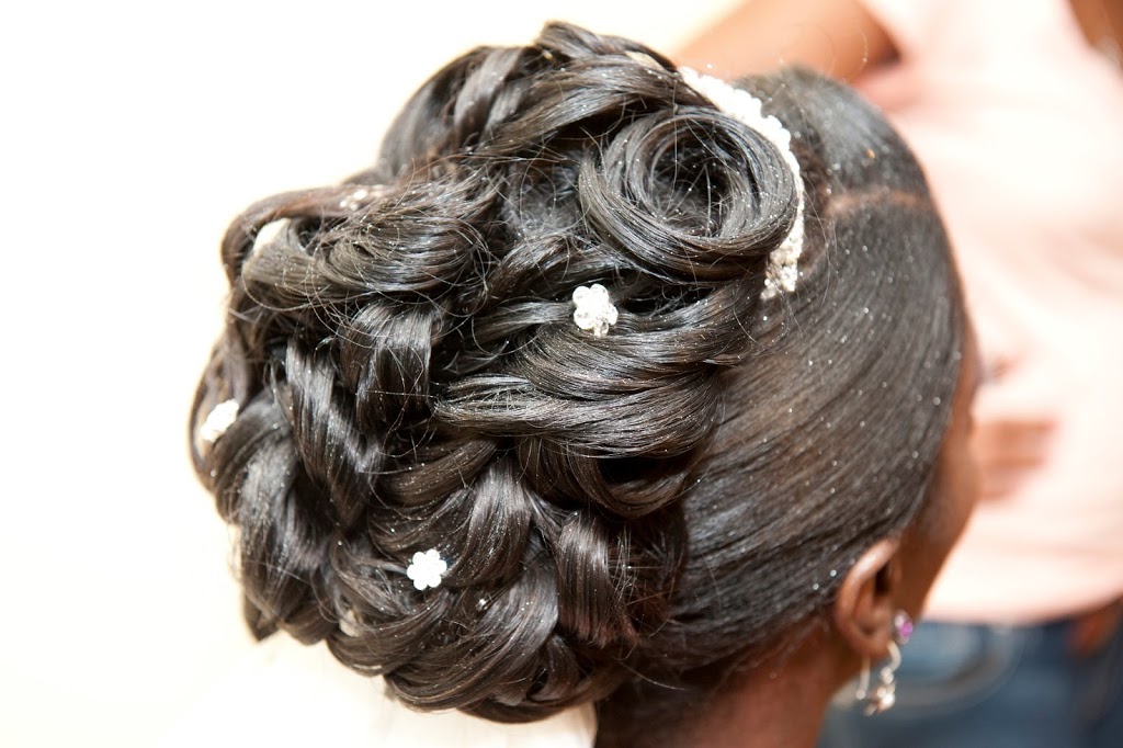 Hair Royale | 285 Lawson Rd #106, Scarborough, ON M1C 2J6, Canada