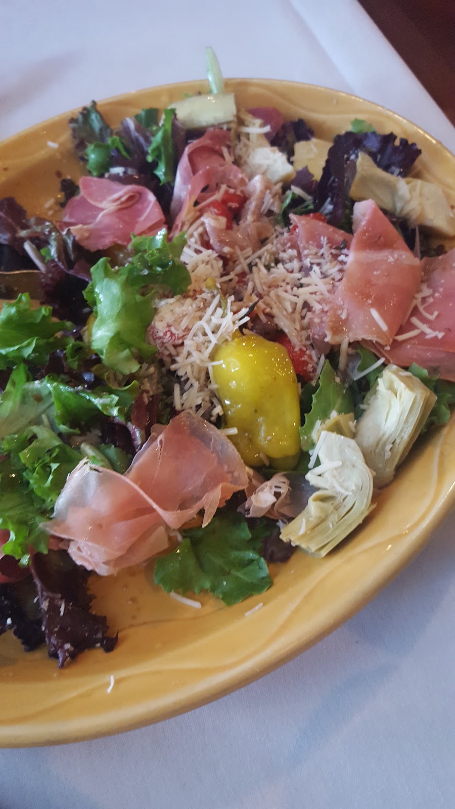 Good Fellos | 202 W Main St, Sackets Harbor, NY 13685, USA | Phone: (315) 646-3463