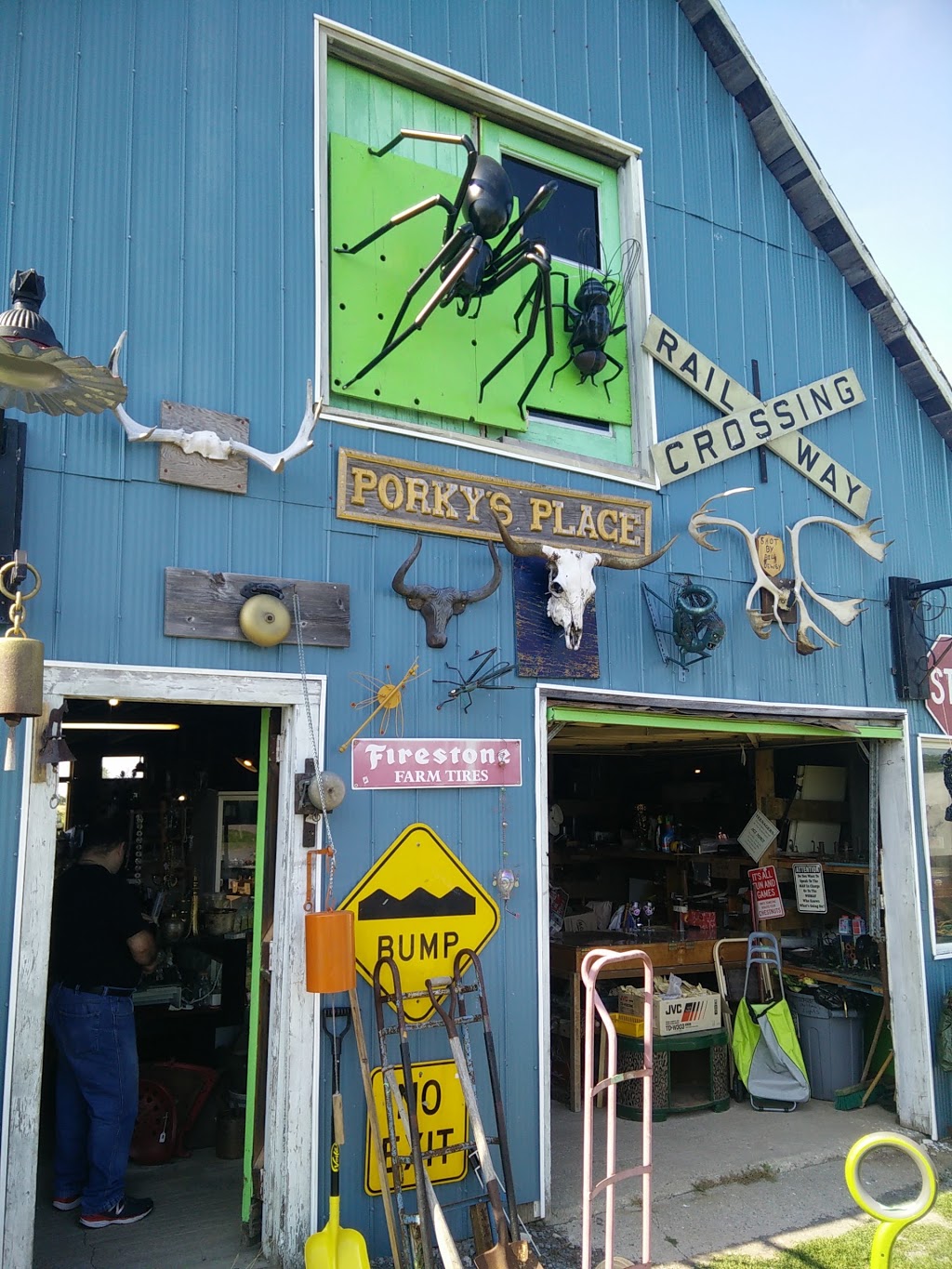 Porkys Place | Prince Edward, ON K0K 1G0, Canada | Phone: (613) 393-5027