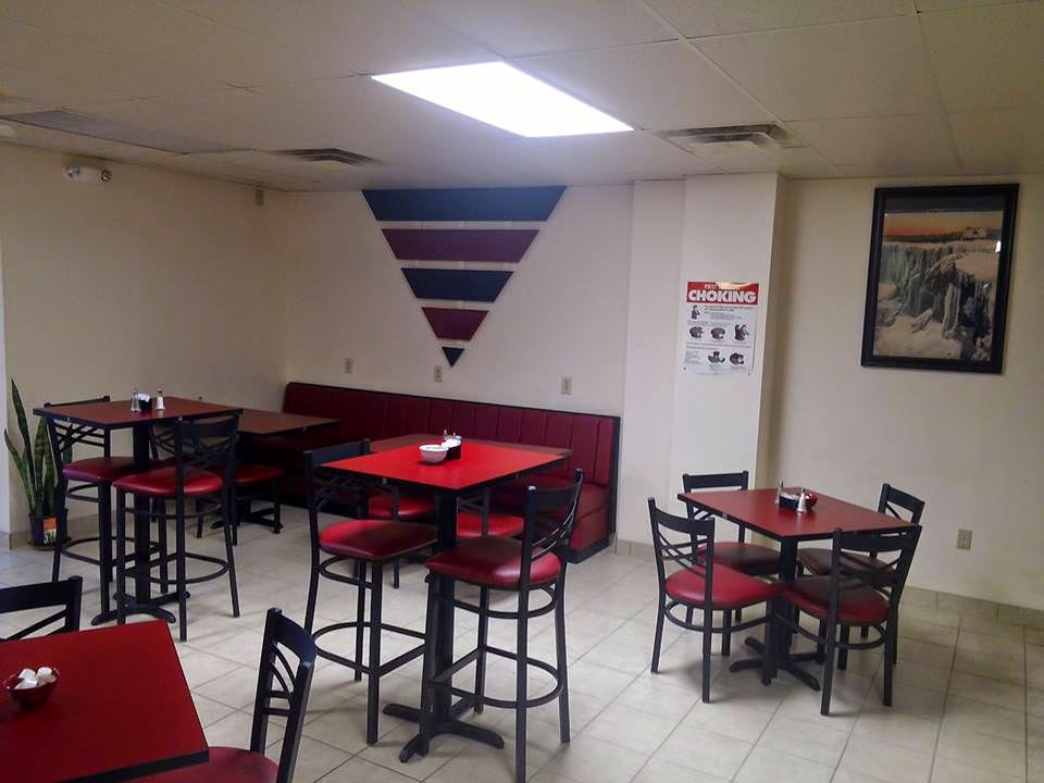 Maple | 744 E Market St, Niagara Falls, NY 14301, USA | Phone: (716) 371-9916