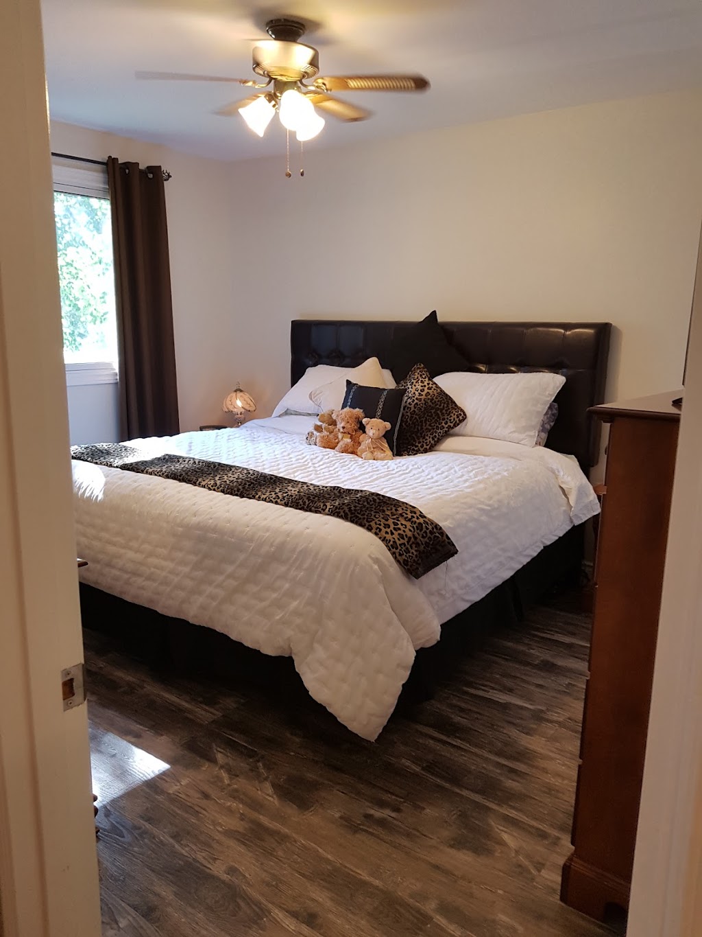 Robinson Renovations | 202 Caton Rd, Bath, ON K0H 1G0, Canada | Phone: (613) 561-2288