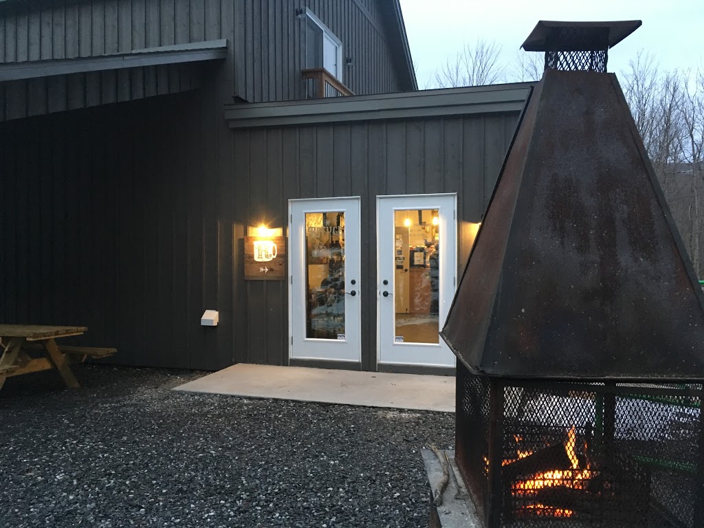 Le Refuge, café de montagne | Austin, QC J0B 1B0, Canada | Phone: (579) 437-8999