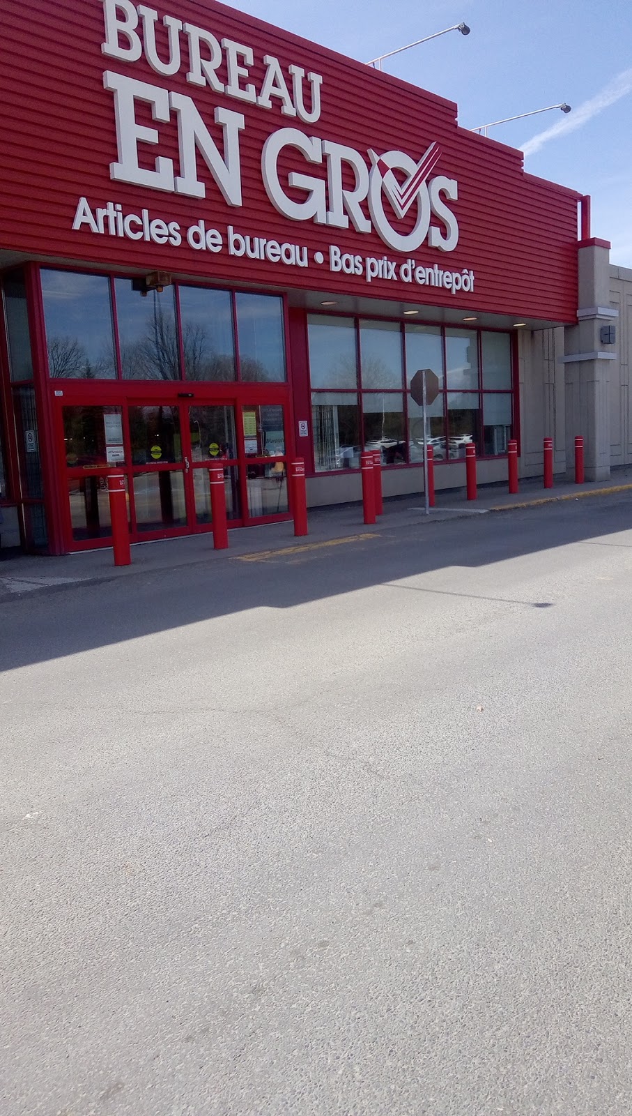 Bureau en Gros Rosemere | 315 Boulevard Curé-Labelle, Rosemère, QC J7A 2H7, Canada | Phone: (450) 435-7121