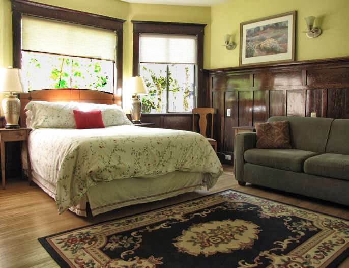 Manor Guest House | 387 W 13th Ave, Vancouver, BC V5Y 1W2, Canada | Phone: (604) 876-8494