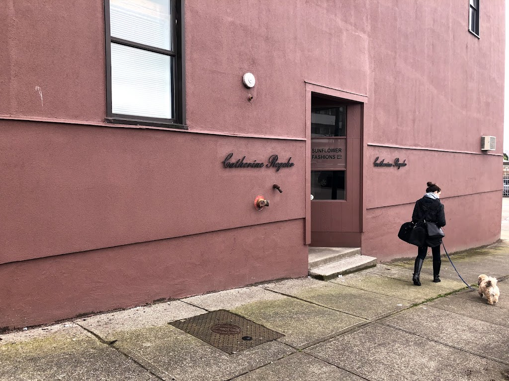 Big City Garment Manufacturing Ltd | 1320 E 3rd Ave, Vancouver, BC V5N 5R8, Canada | Phone: (604) 255-8222