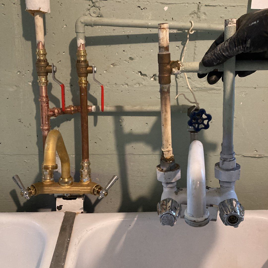 Yellow Submarine Plumbing & Rooter Ltd. | 1020 Thunderbird Dr, Nanaimo, BC V9S 2N8, Canada | Phone: (778) 726-9271