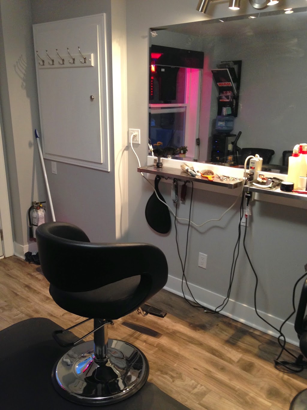 YoYa Hair Design | 3586 Shelbourne St, Victoria, BC V8P 4G9, Canada | Phone: (250) 590-1971