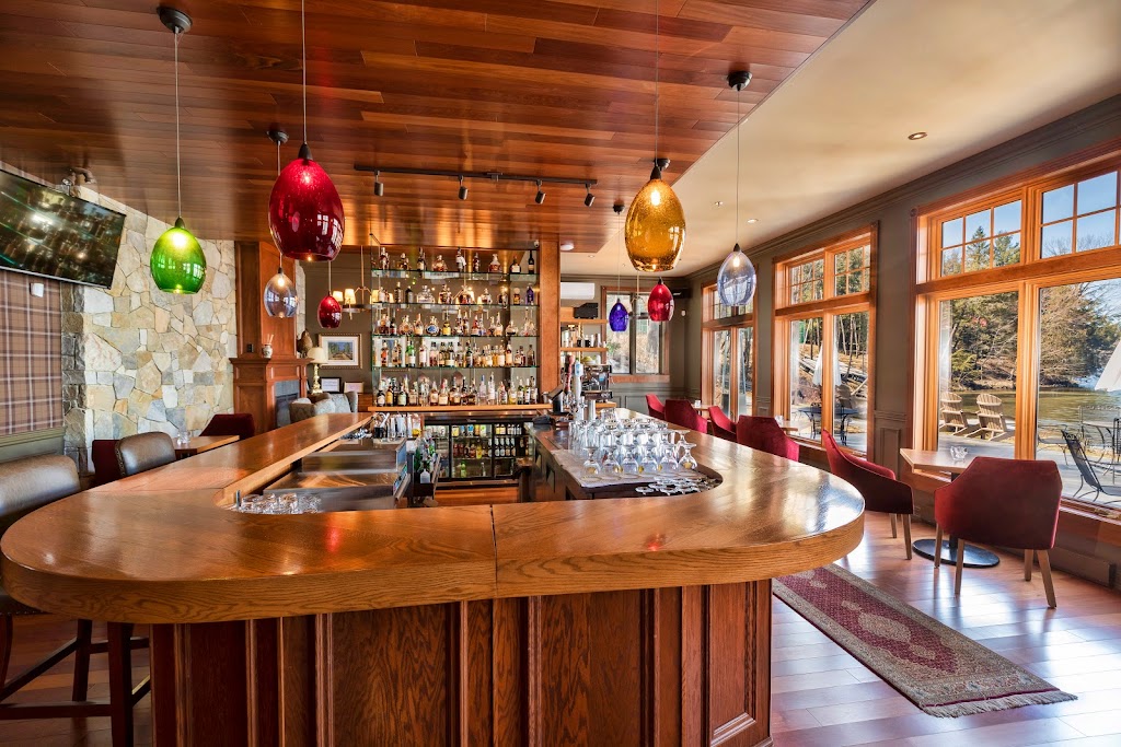 Le Riverain | 700 Croissant Ripple Cove, Ayers Cliff, QC J0B 1C0, Canada | Phone: (800) 668-4296