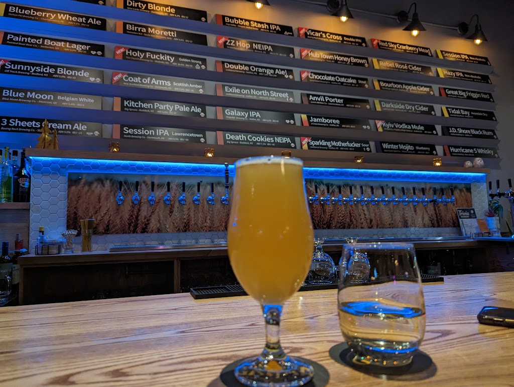 Village Taphouse of West Bedford | 11 Bloom Ln Unit 107, Bedford, NS B4B 2E6, Canada | Phone: (902) 404-6778