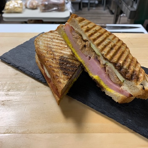 Table Top Tavern | 30 Main St S, Georgetown, ON L7G 3G4, Canada | Phone: (905) 873-0044