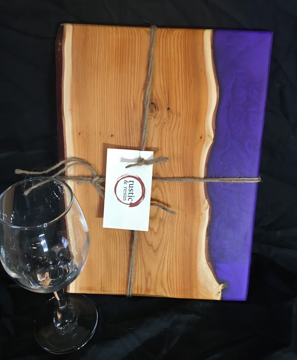 rustic & resin | 131 Cushman Rd Unit #5, St. Catharines, ON L2M 6T2, Canada | Phone: (905) 932-7247