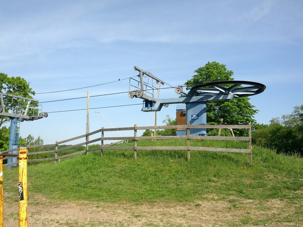 Boler Mountain | 689 Griffith St, London, ON N6K 2S5, Canada | Phone: (519) 657-8822