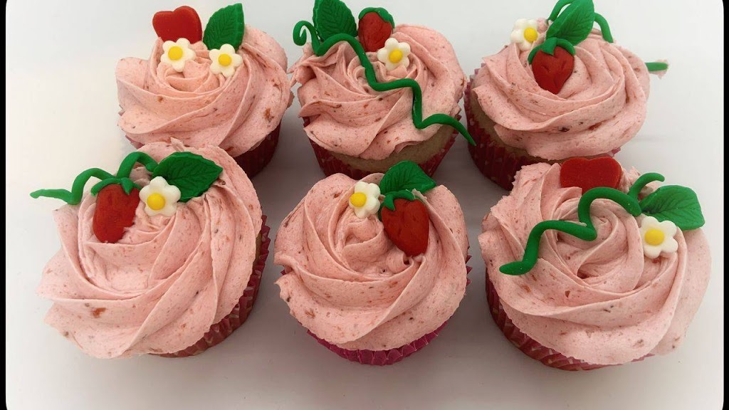 Country Cupcakes | 2620 Birch Beach Rd, Shuniah, ON P7A 0C3, Canada | Phone: (807) 630-4036