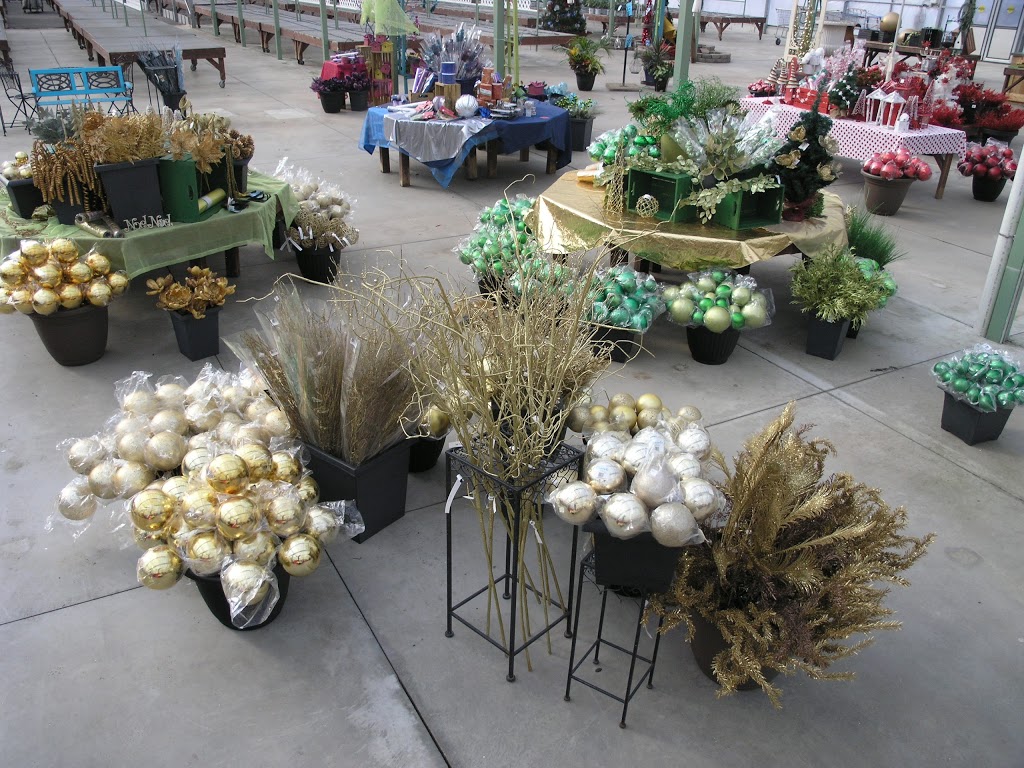 Colour Paradise Greenhouses | 1209 Bleams Rd, Petersburg, ON N0B 2H0, Canada | Phone: (519) 745-0200