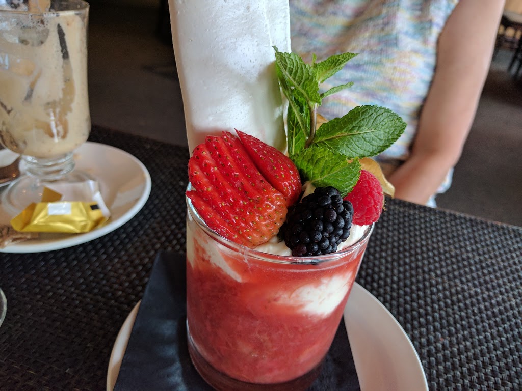 Lake House Restaurant | 3100 N Service Rd, Vineland Station, ON L0R 2E0, Canada | Phone: (905) 562-6777