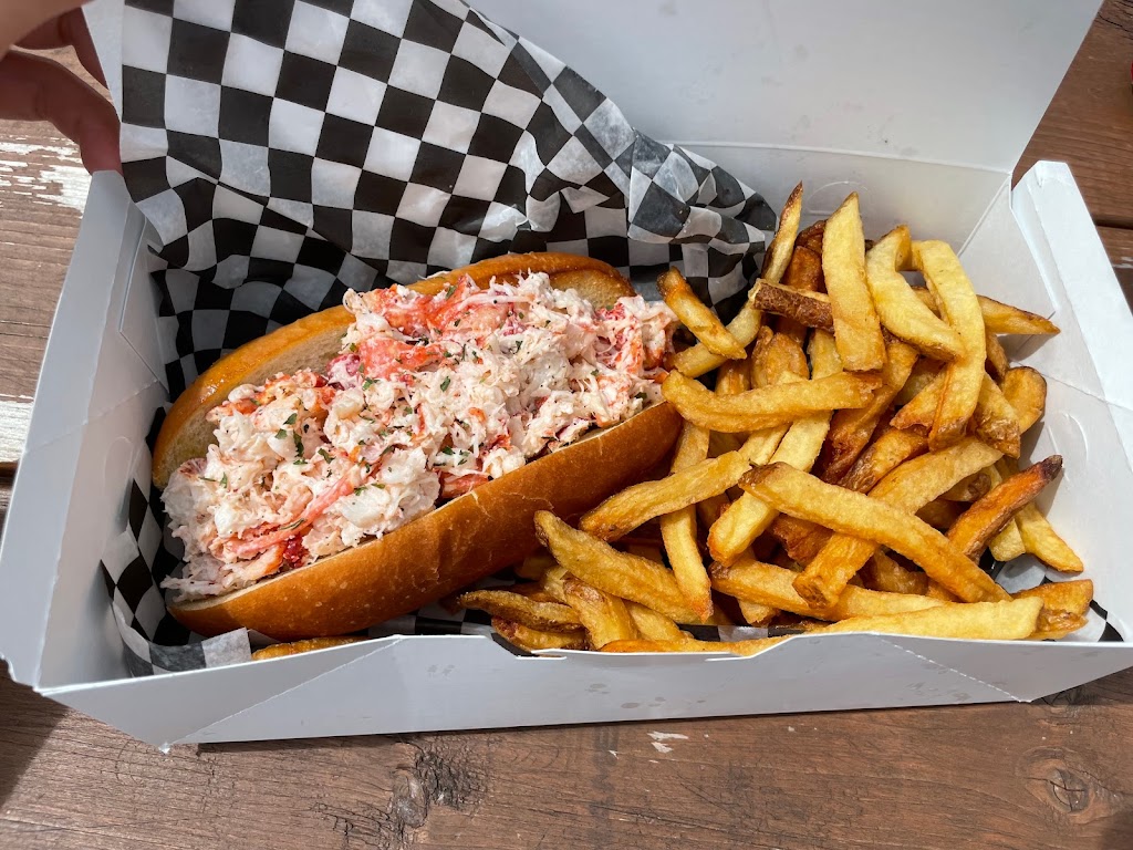 Red Neils Eatery | 6381 Northside Rd, Souris, PE C0A 2B0, Canada | Phone: (902) 357-2200