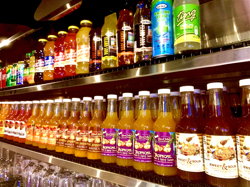 Island Mix Restaurant & Lounge | 843 King St W, Oshawa, ON L1J 2L4, Canada | Phone: (905) 571-3649