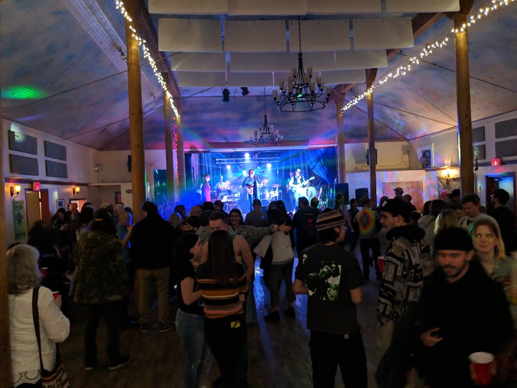 Roberts Creek Community Hall | 1309 Roberts Creek Rd, Roberts Creek, BC V0N 2W2, Canada | Phone: (604) 740-7738