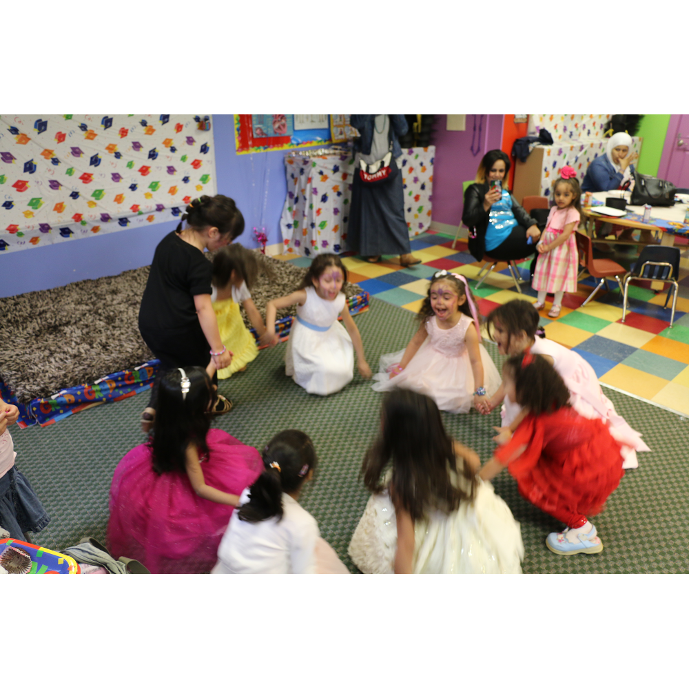 Tiny Tots Daycare & Preschool | 2748 37 Ave NE, Calgary, AB T1Y 5L3, Canada | Phone: (403) 457-4748