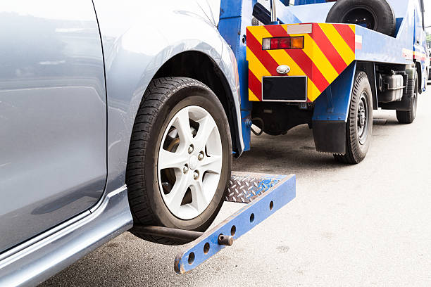 BARRHAVEN TOWING | 2501 Greenbank Rd, Nepean, ON K2J 4Y6, Canada | Phone: (613) 890-9999
