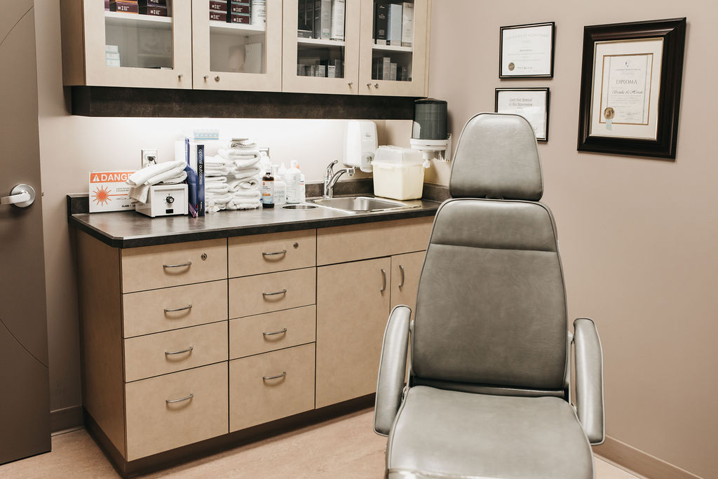 Meadowlark Surgical Centre & Cosmetic Clinic | 15603 87 Ave NW #178, Edmonton, AB T5R 5W9, Canada | Phone: (780) 424-6520