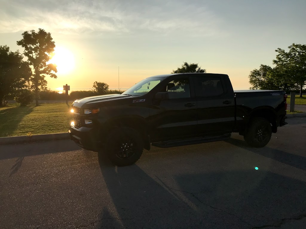 Redhill trail parking | 1Z3, Lawrence Rd, Hamilton, ON L8K 1Z3, Canada