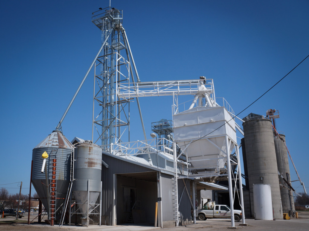 Brown City Elevator - Peck Location | 146 W Lapeer Rd, Peck, MI 48466, USA | Phone: (810) 378-5986