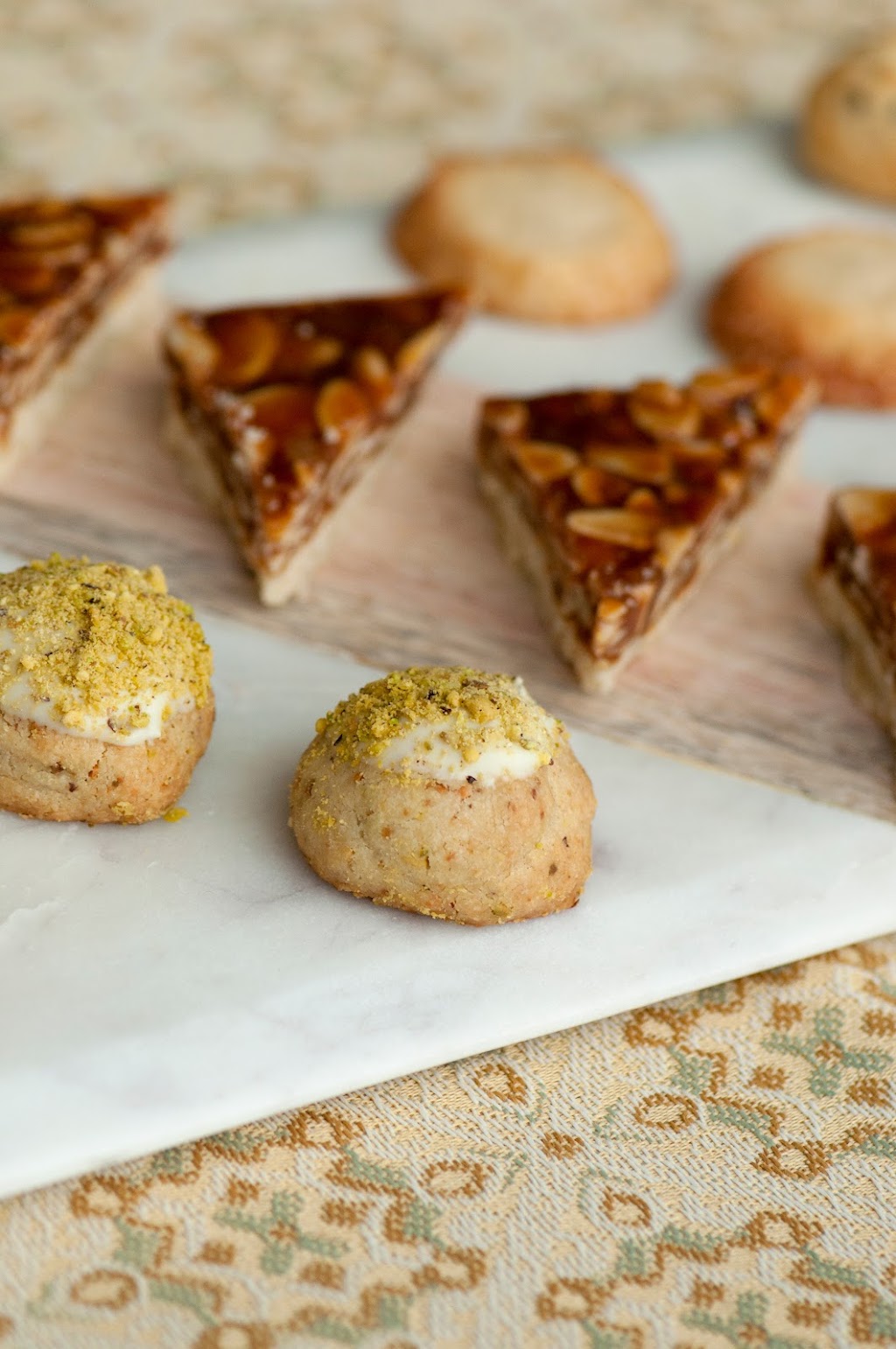 Pistacia Bakery | 355 Davisville Ave, Toronto, ON M4S 1H1, Canada | Phone: (647) 274-9114