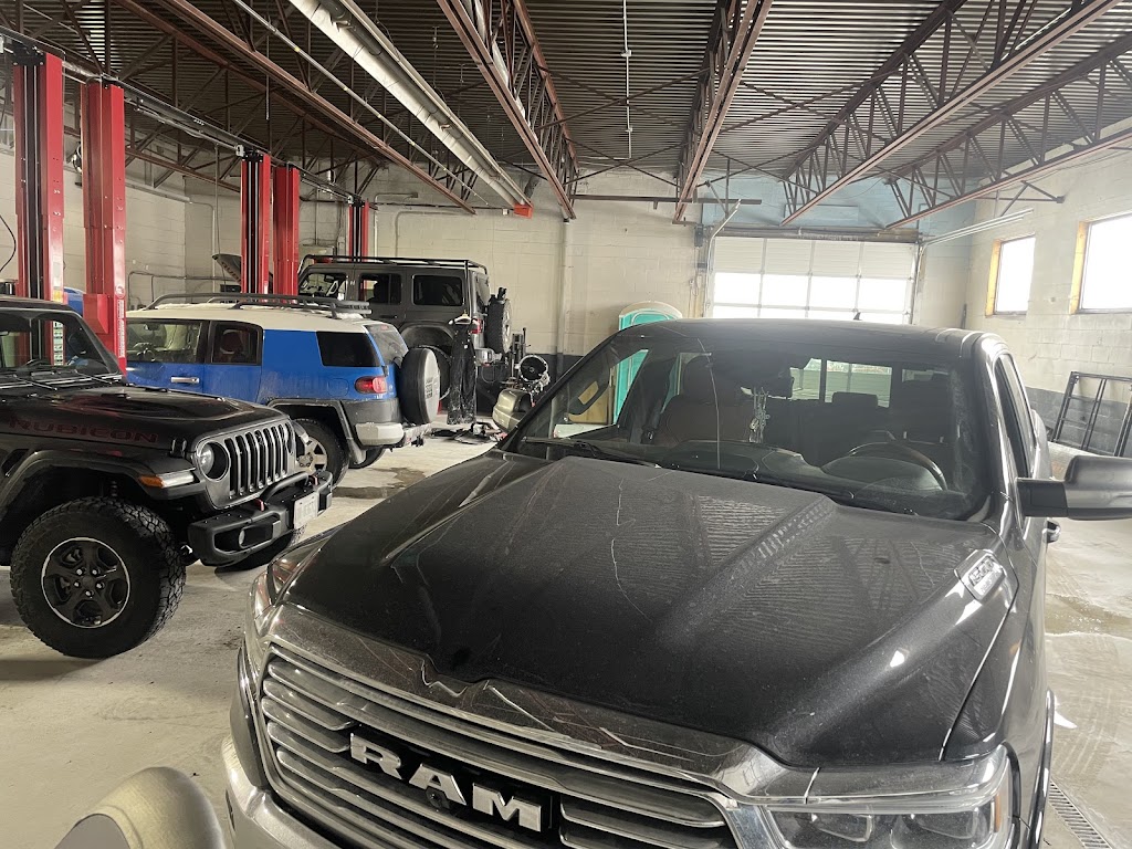 Mr. Jeep | 4252 Chesswood Dr, North York, ON M3J 2B9, Canada | Phone: (647) 819-8822